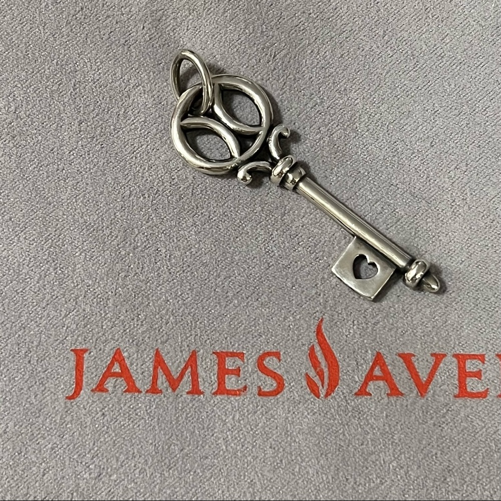 James Avery *RETIRED* Sterling Silver Key of Devotion Pendant